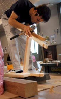 大工の技術駆使して時間内に作成